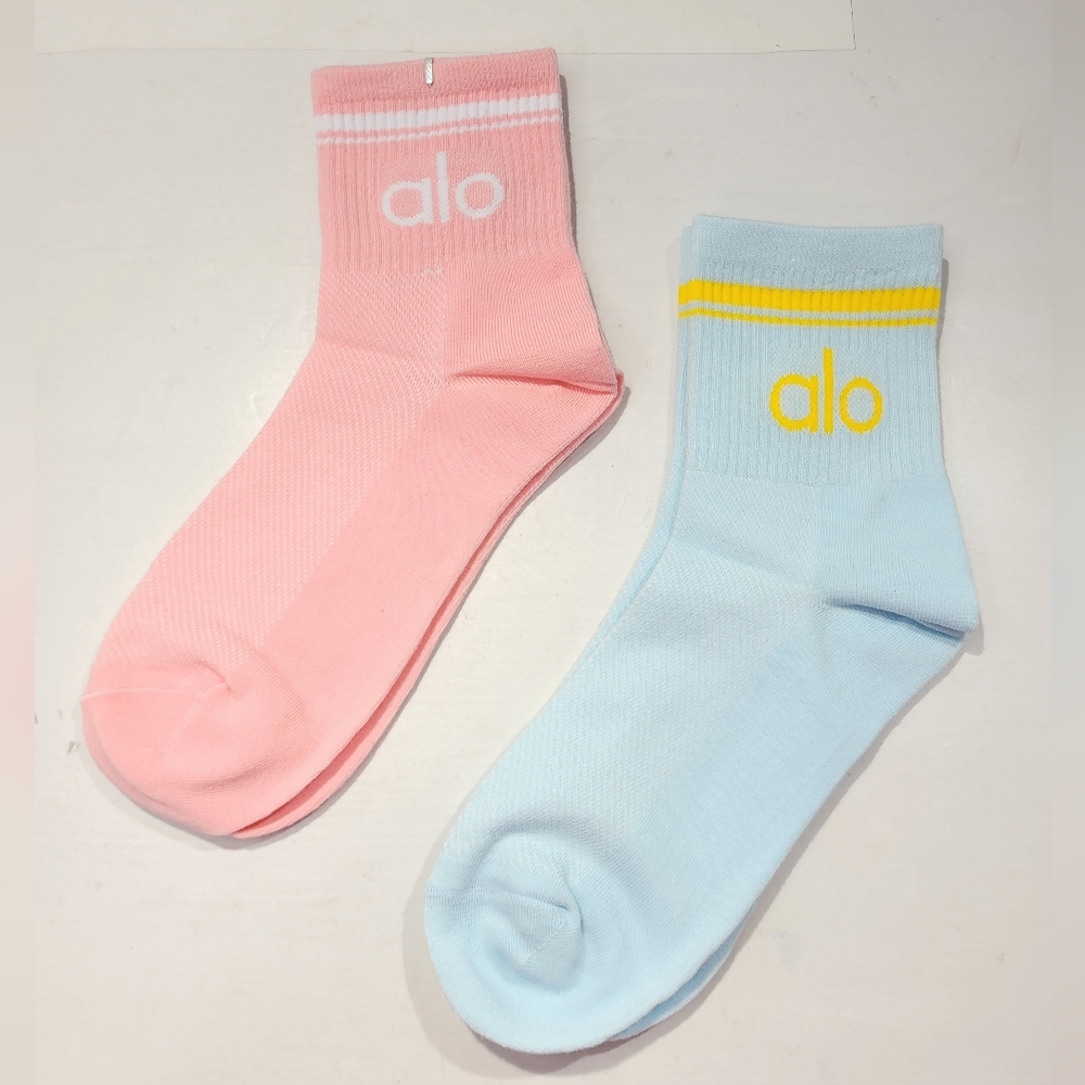ALO YOGA HALF-CREW THROWBACK SOCK BUNDLE OF 2 SIZE L BLUE/PINK